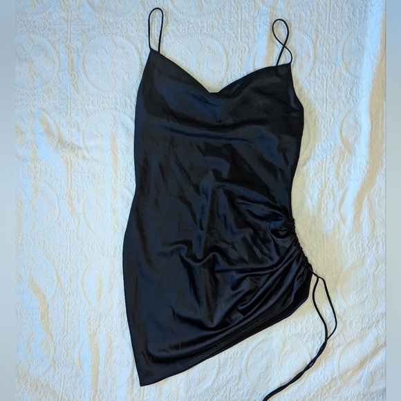 Topshopâ•‘Satin Cowl Neck Mini Dressâ•‘Size 4P - Picture 2 of 5